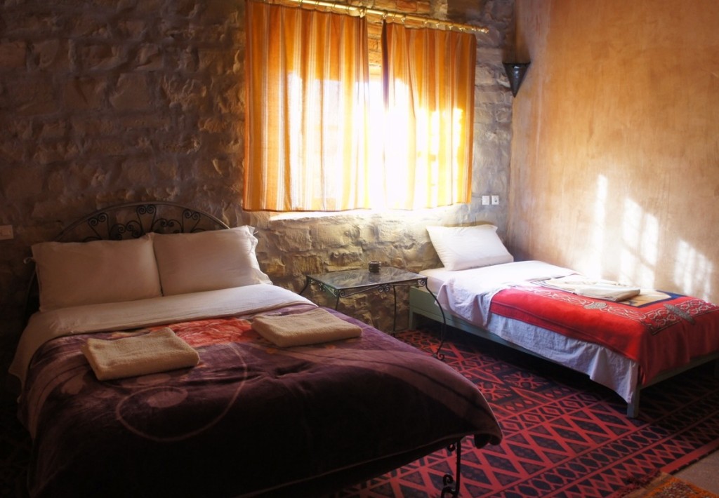 Cozy Room at Les Amis